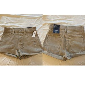 NWT/GAP - Denim high rise short